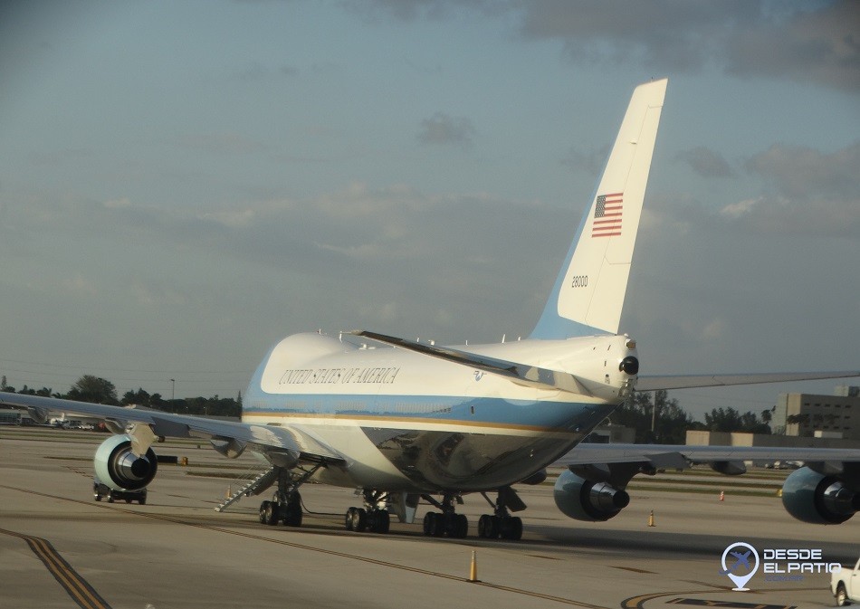 En que año salieron online las air force one